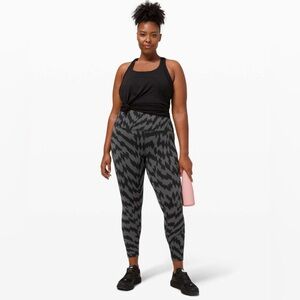 Lululemon Wunder Train High-Rise Tight 25" in Voltage Graphite Grey Black